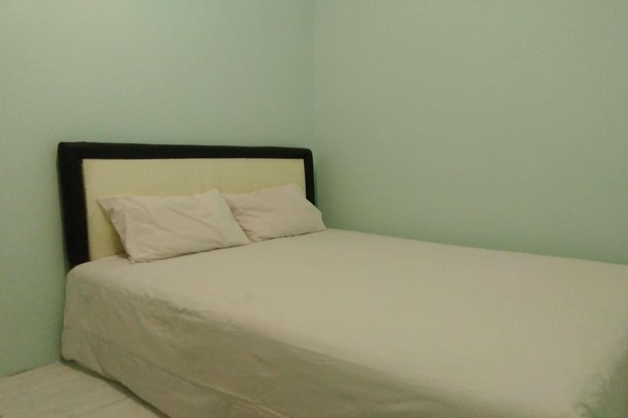 Hotel Oyo 90766 Gardenia Boarding House à Purwokerto Extérieur photo