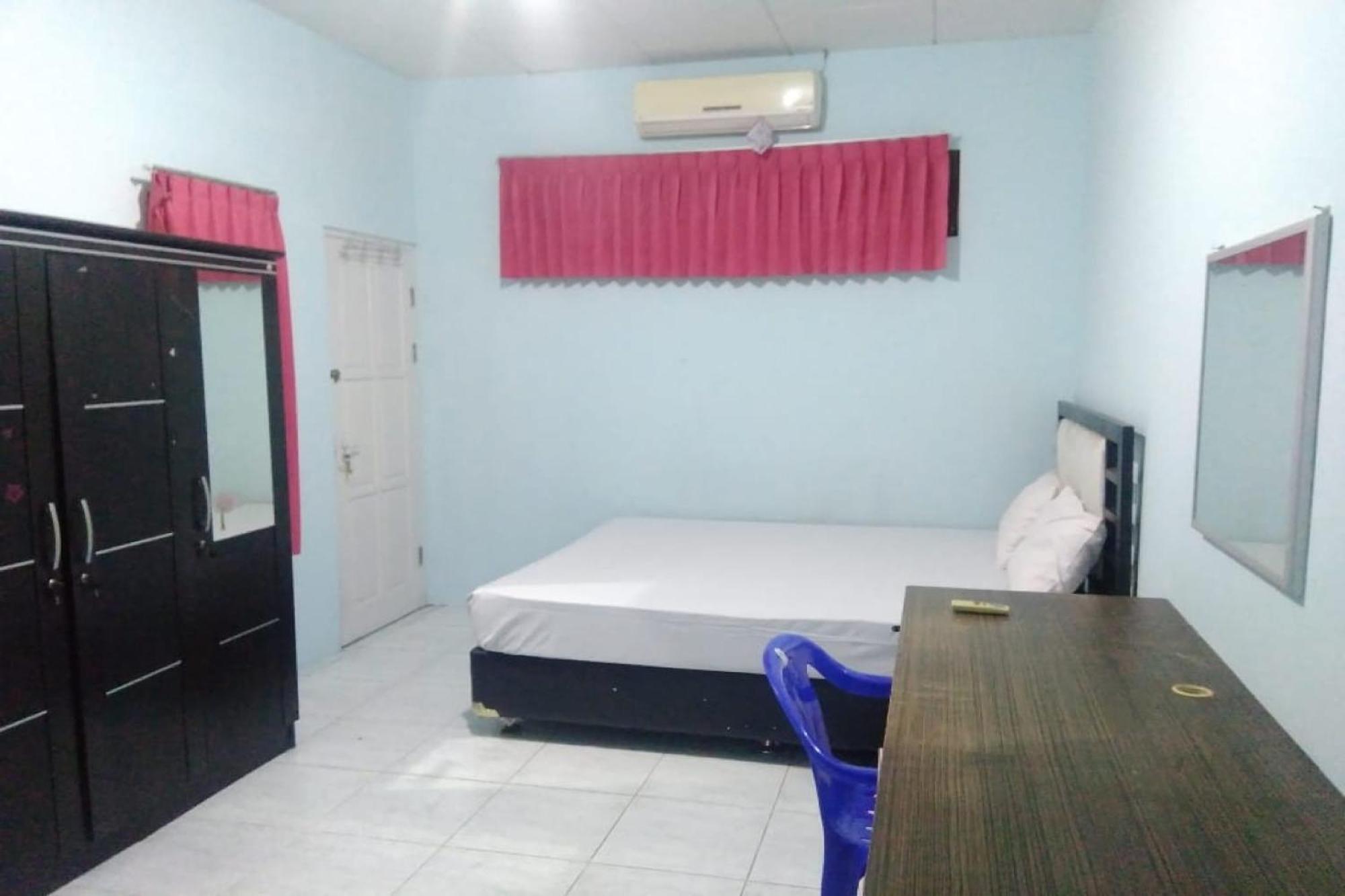 Hotel Oyo 90766 Gardenia Boarding House à Purwokerto Extérieur photo